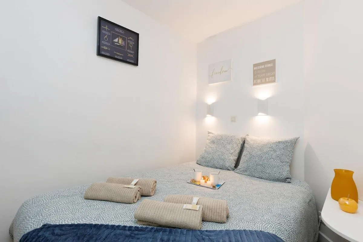 Residence Piscine Vue Mer Parking 4 Personnes Cannes