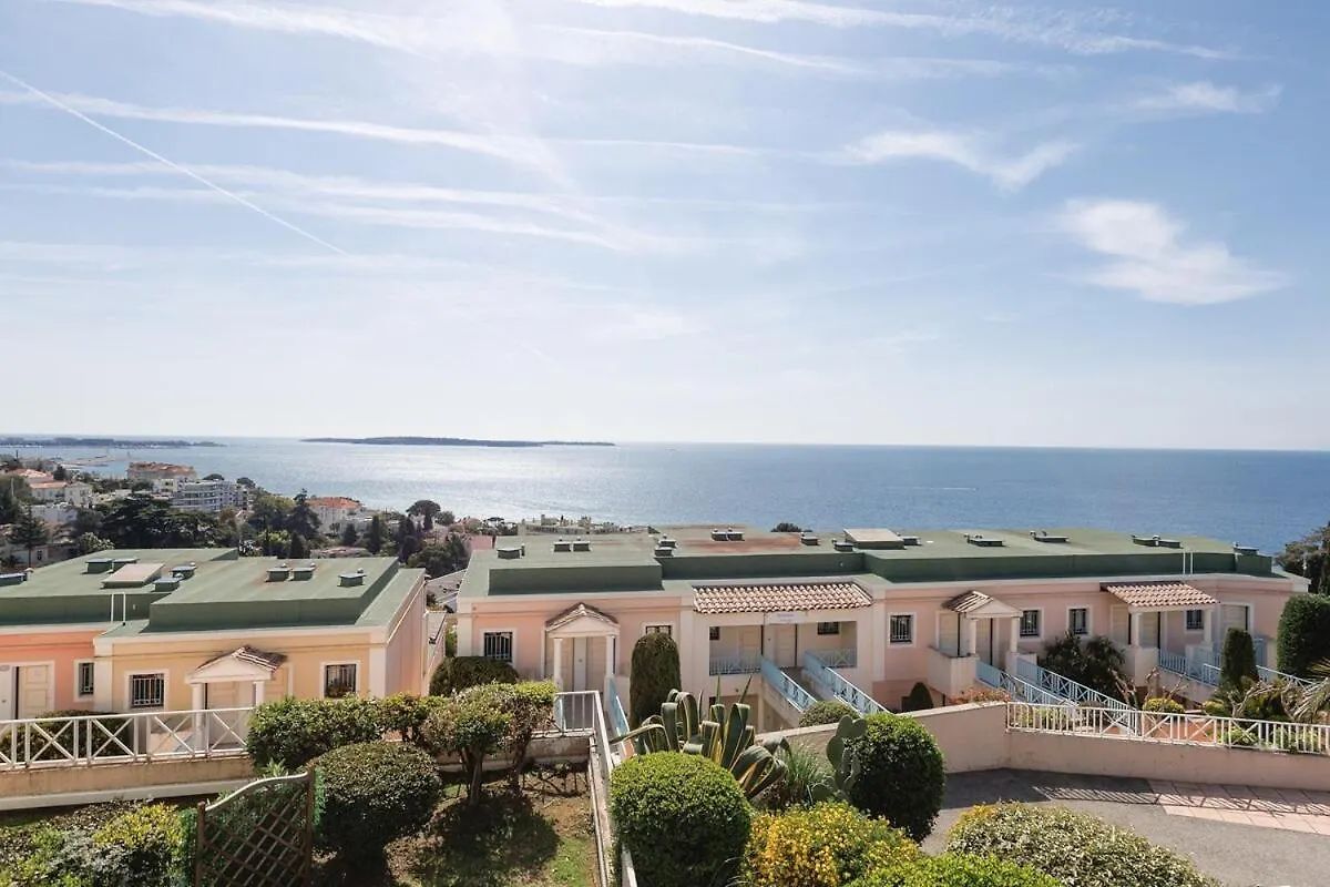 Residence Piscine Vue Mer Parking 4 Personnes Cannes