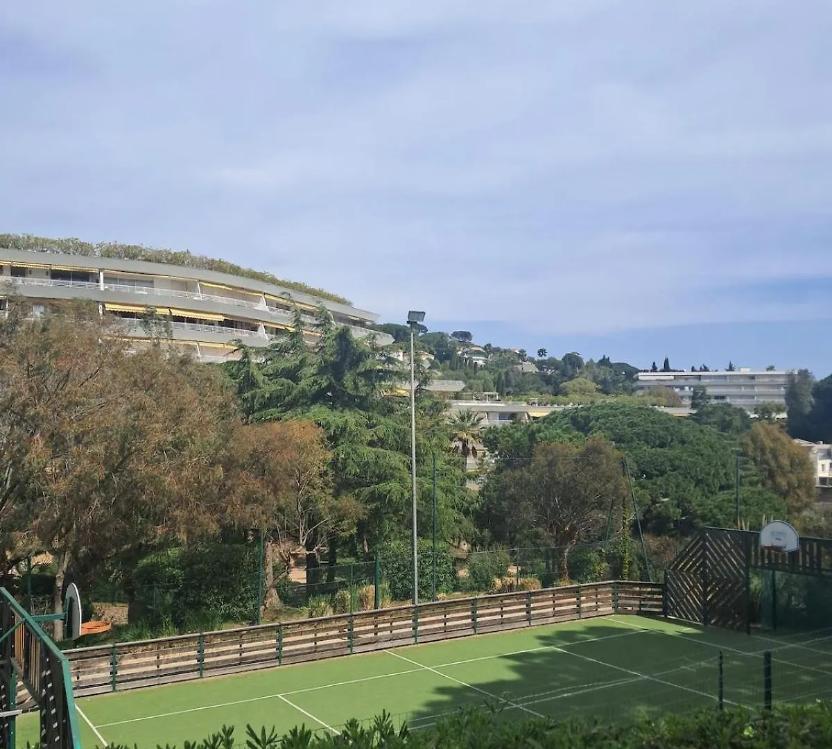 Residence Piscine Vue Mer Parking 4 Personnes Cannes Francie